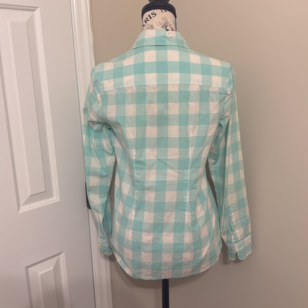 Vineyard Vines Button Down - image 2